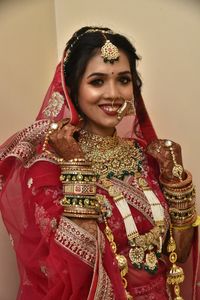 review-Pooja Powar Makeovers