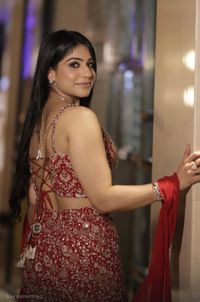 review-Glimz and Gloss by Jyoti Bhatia