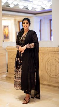 review-Sanchi Agarwal Makeovers