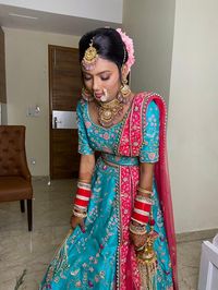 review-Makeovers by Meenu Jain