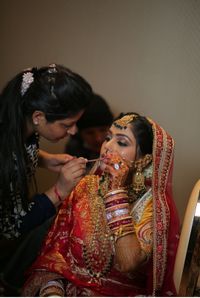 review-Makeovers by Meenu Jain