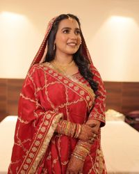 review-Makeovers by Meenu Jain