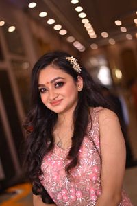 review-Makeovers by Meenu Jain