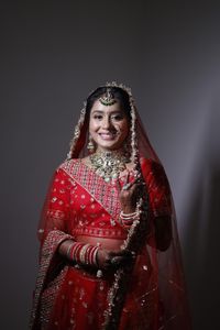 review-Makeovers by Meenu Jain