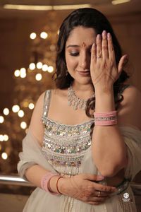 review-Makeovers by Meenu Jain