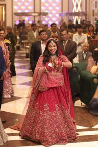 review-Makeovers by Meenu Jain