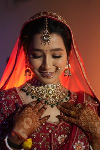 review-Makeovers by Meenu Jain