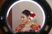 review-Makeovers by Meenu Jain