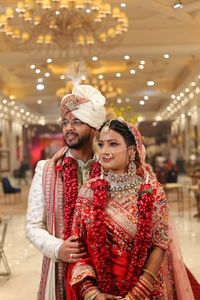 review-Makeovers by Meenu Jain