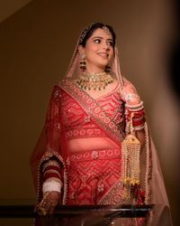 review-Makeovers by Meenu Jain