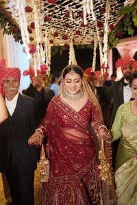 review-Makeovers by Meenu Jain