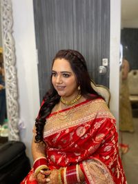 review-Makeovers by Meenu Jain