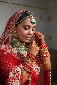 review-Makeovers by Meenu Jain