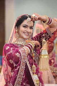 review-Makeovers by Meenu Jain