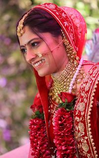 review-Makeovers by Meenu Jain