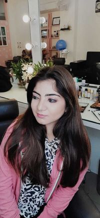 review-Hd Mirror Magic by Hitu Duggal