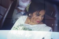review-True Story Weddings