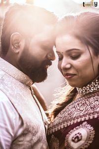 review-True Story Weddings