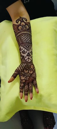 review-Laxman Mehendi Artist