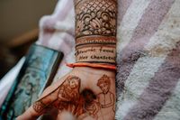 review-Raj Mehendi Artist