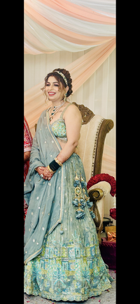 review-Makeup by Seema Saini
