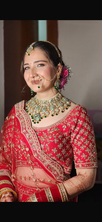 review-Makeovers by Suugandha