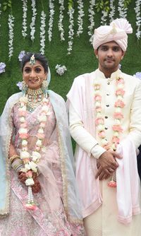 review-Makeup by Avni Jamwal