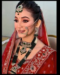 review-Makeup by Avni Jamwal