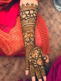 review-image-0-Maria’s Mehndi Studio