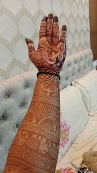 review-Raju Mehandi Artist