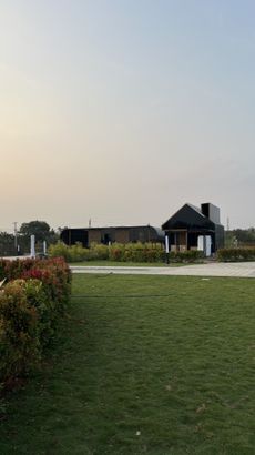 Oval Gardens