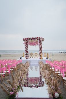 Foxoso La Alphonso Beach Resort & Spa, Goa