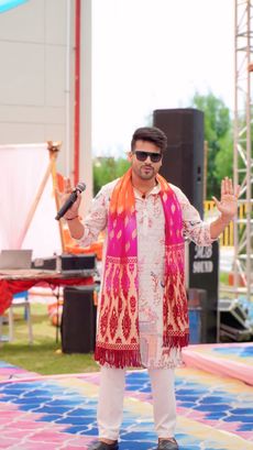Anchor Vj Santosh Tiwari