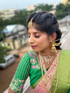 Aruna Nikhitha Makeover Artist
