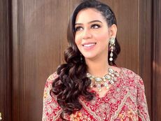 Ishika Singh 
