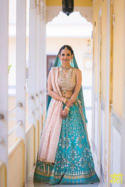 Anita dongre bridal lehenga on sale cost