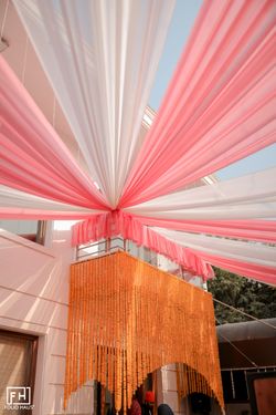 Discover 171+ home front decoration for wedding