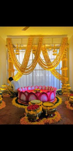 Pelli kuthuru n pelli koduku sets - Dhrithi Flower Decoration Pictures |  Wedding Decorators in Hyderabad - WedMeGood