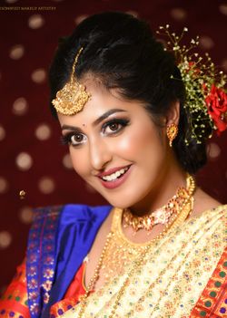 A beautiful Assamese Bride - Beauty Personified Pictures | Bridal Makeup in  Kolkata - WedMeGood