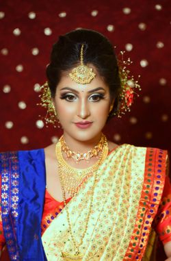 A beautiful Assamese Bride - Beauty Personified Pictures | Bridal Makeup in  Kolkata - WedMeGood