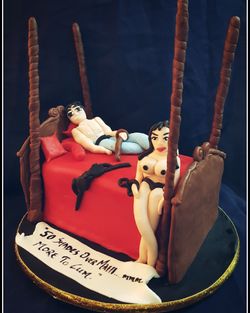 Fun Bachelor and Bachelorette Party Cakes Ideas You'll Love