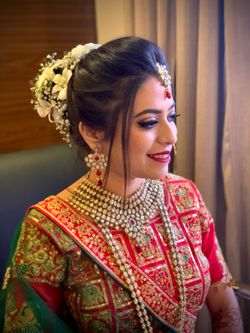Namrata Weds Ojas Khushboo Ghodke Pictures Bridal Makeup In