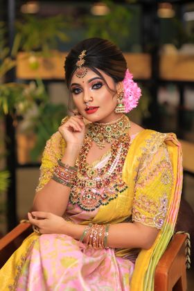 Naturallook Family Salon & Bridal Studio