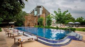 Mana Hotels