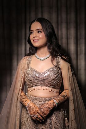 Aditi's Makeovers