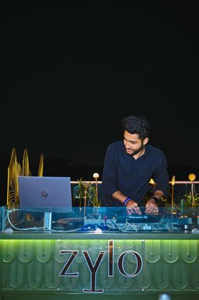 DJ Aryan Kapoor