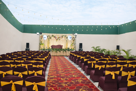 Hotel Radiance Courtyard