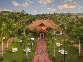 Sterling Lake Palace Alleppey