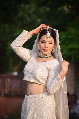 Yashi Parmar Makeup and Hair