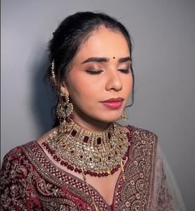 Vaishnavi Kalghatgi Makeovers